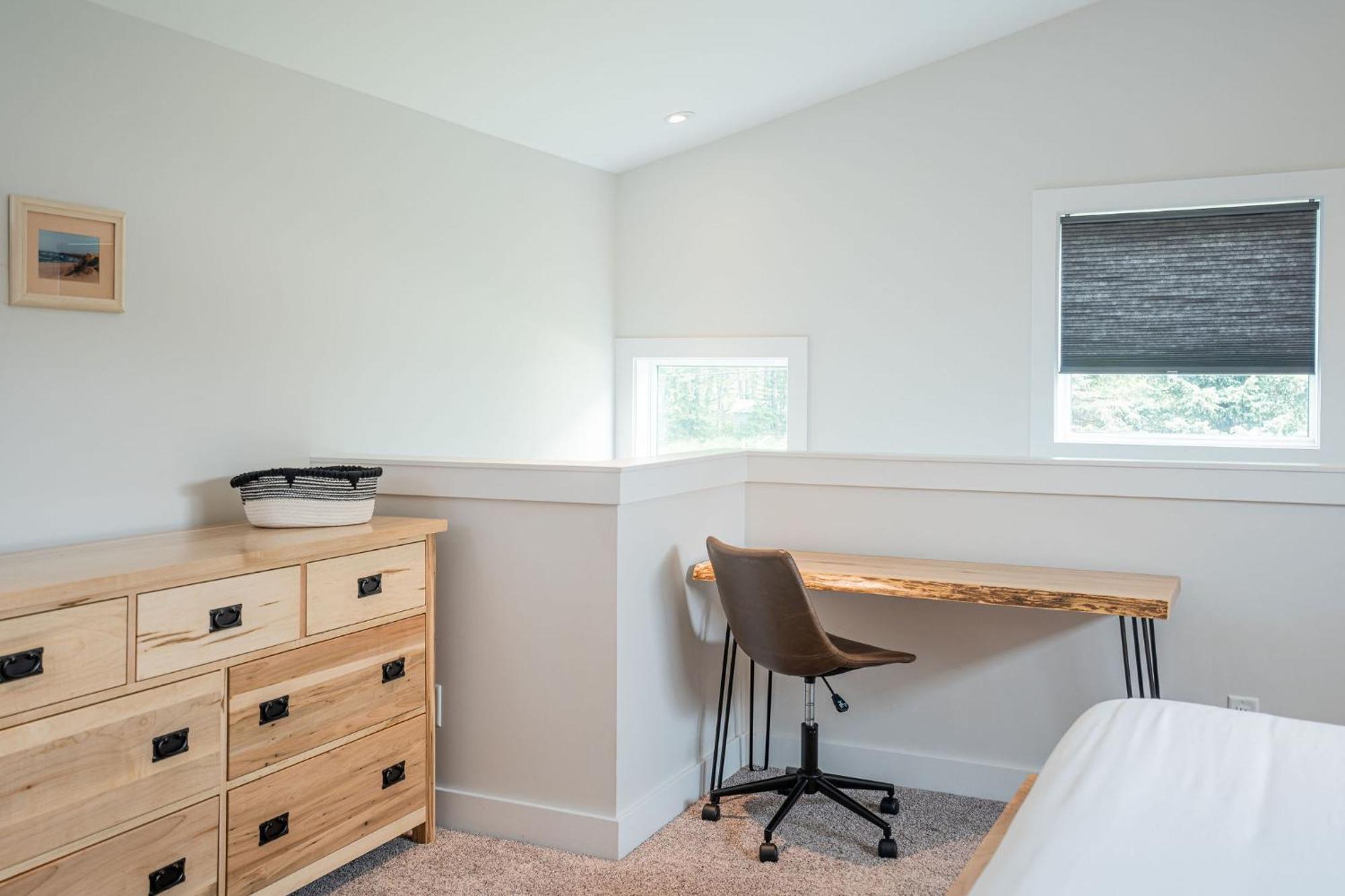 Mountain Dreams - Revelstoke Home Near Rmr ภายนอก รูปภาพ